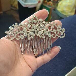 Elegant Silver Hair Comb with Crystal Accents